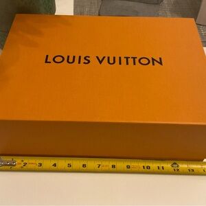 Louis Vuitton Orange Box. 2
